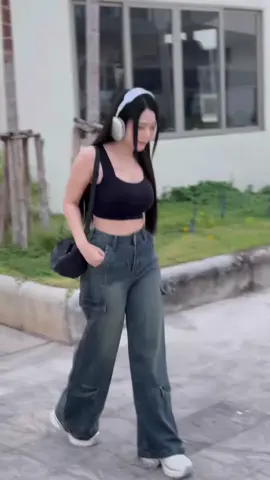 พิกัดกางเกงบยีนส์สวยมาก🩶🛍️#แฟชั่นผู้หญิง #ไอเดียแต่งตัว #แฟชั่น #tiktokshop #tiktoklooks #กางเกงยีนส์ #กางเกงยีนส์เอวสูง #กางเกงยีนส์ทรงกระบอก 