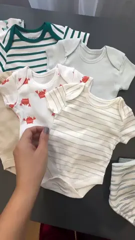 are you looking for affordable onesies? all size available, check out before it runs out! #newbornclothes #babyclothes #babyoutfit #babywear #toddler #baby #firstimemom #kidsclothes #babyootd #musthaves #infantclothes #fyp #foryoupage 