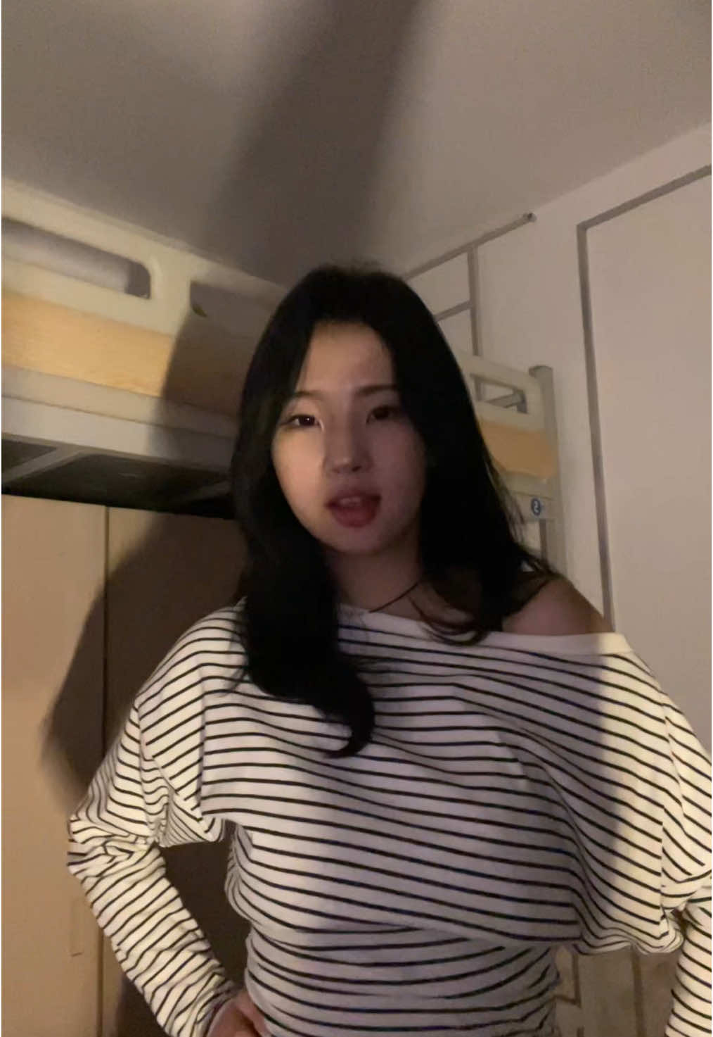 emeegiin yriad bsn hvn bish bla