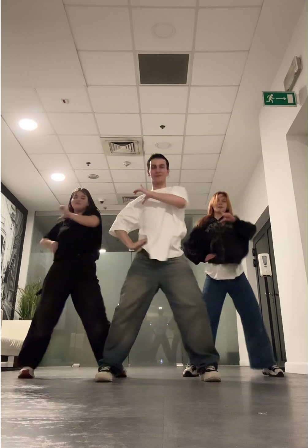 ⊹˚.𝐦𝐚𝐣𝐞𝐬𝐭𝐲 + 𝐢𝐯𝐞 𝐟𝐨𝐫𝐞𝐯𝐞𝐫 ٩(ˊᗜˋ*)و ♡ @IVE.official #IVE #kpop #dance 