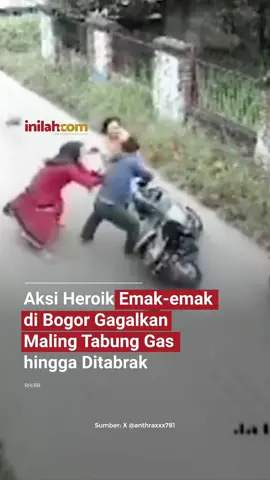 Polisi mengamankan maling tabung gas berinisial DFR (26) setelah dihadang dan ditangkap emak-emak di Ciseeng, Bogor, Jawa Barat. Pelaku mengaku mencuri tabung gas karena butuh uang. Polisi mengatakan DFR diamankan setelah beraksi di Desa Cihoe, Kecamatan Ciseeng, Kabupaten Bogor, pada Kamis (23/1/2025).  Dari tangan DFR diamankan dua buah tabung gas ukuran 3 kilogram hasil curian, handphone, serta motor yang dikendarainya ketika beraksi. #inilahNews #Maling #Bogor #Emak-emak #Polisi #Ciseeng #Inilahcom #titiktengah #titikcerah 