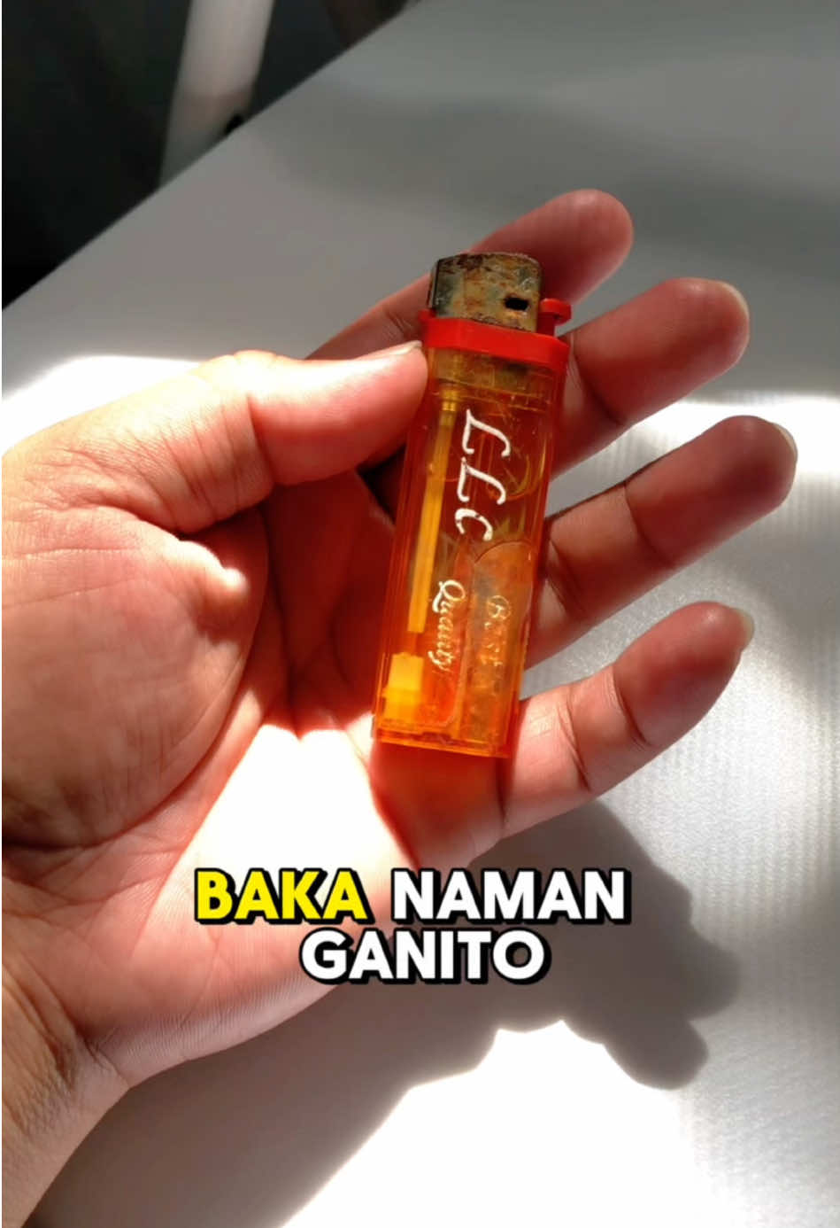 Rechargeable lighter with flashlight 🔦 🥰 Murang mura lang dito di kana mag papalit ng ibang lighter 😁 #electriclighter #lighter #lighters #rechargeable #rechargeablelighter #viral #trending #fyp #fypage #fypage 