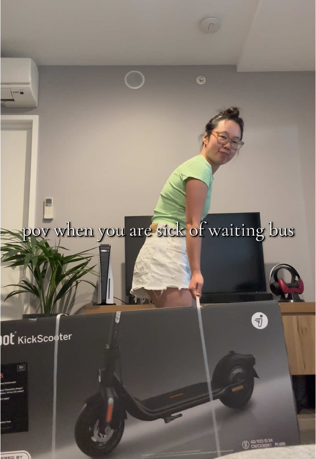 Time to scooter 🛴 $1100 electric scooter unboxing with me #unboxing #unboxingvideo #electricscooter #electric #scooter #scootering #ride #rider #bus #segway #segwayninebot #asmr #asmrsounds #asmrvideo #asmrtiktoks #asmrsound #city #citylife 