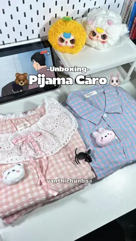 Đồ tết tui nè mấy bà. Hạt dẻ mà dth ưng lắm. Tui có mua 3 bộ bên này rồi á  Unboxing PIJAMA CARO #unboxing #unbox #pijama #dongu #donguxinh #doboxinh #pijamacaro #dobongunu #xuhuong #viral #vanthichunbox #fyp 