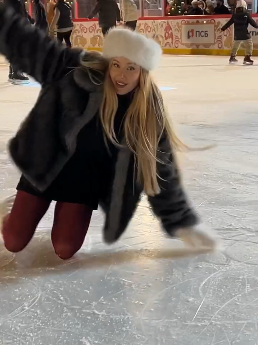 #جاية_وايدي_على_قلبي #لو_بص_لي_يارا #fypシ #تصميم_فيديوهات🎶🎤🎬 #مجرد________ذووووووق🎶🎵💞 #pala_011 #pa_lo_ma_1 #fypシ゚viral🖤tiktok 