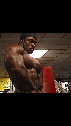 BRANDON CURRY THE BLACK SCULPTUR ☠️☠️☠️ #mrolympia #oldschoolbodybuilding #bodybuildingmotivation #gym #workout #gymrat #pump #gymmotivation #GymTok #oldschool #asthetic #bodybuilding #workoutmotivation #gymedit 