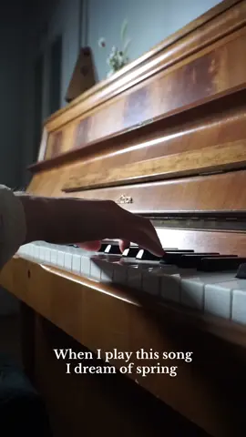 Can’t wait for spring to come 🌷 #slowliving #pianomusic #spring 