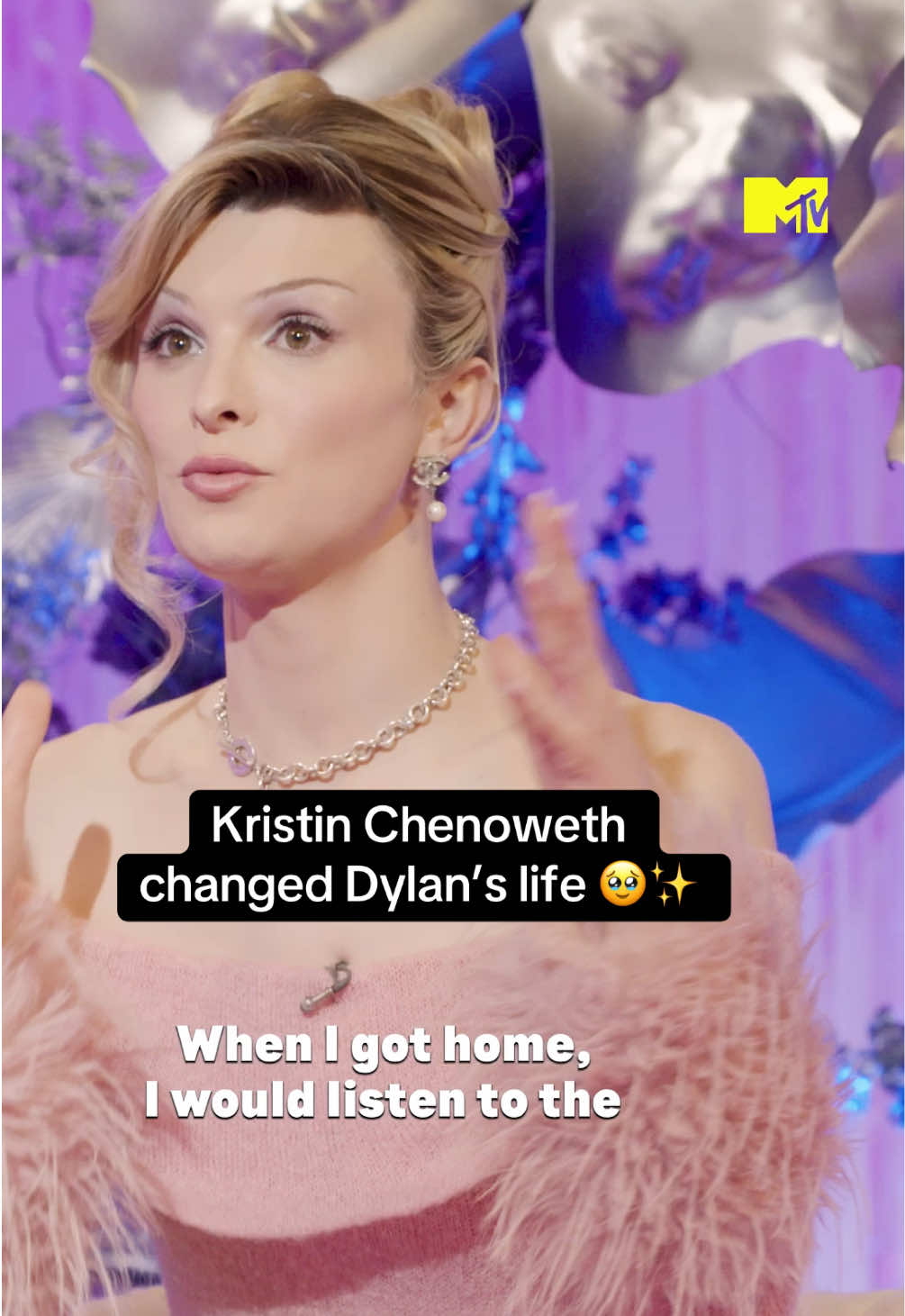 “Maybe a God could love me” 🥹 @Kristin Chenoweth making @Dylan Mulvaney’s dreams come true at 12 and changing her life forever is so beyond special. Watch Dylan’s full episode of Queerpiphany on MTV UK’s YouTube now ✨ #DylanMulvaney #KristinChenoweth #Wicked #Glinda #LGBTQ #Trans #Queerpiphany #MTVUK #Faith 