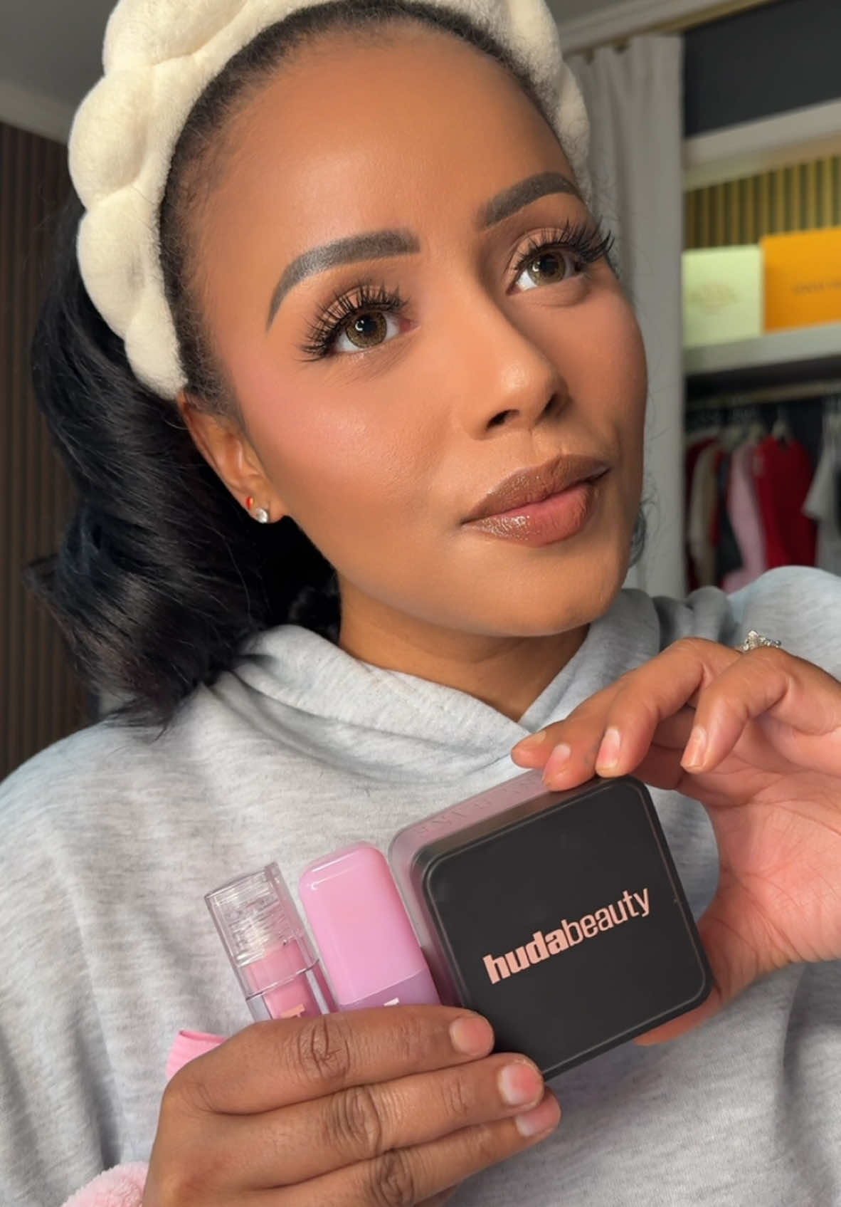 POV: You finally get your hands on the viral limited-edition Huda Beauty Ube Setting Powder, blush, and lip gloss 💜✨  Is this not the most flawless glam you’ve ever seen?!  Tag @hudabeauty if you’re as obsessed as I am! 😍 #HudaBeauty #UbePowder #MakeupTikTok #ViralMakeup #LimitedEdition #FullFaceHuda”