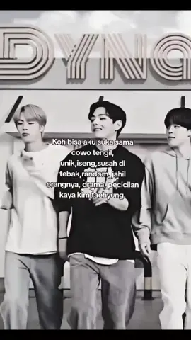 ikan lele makan biskuit, peletnya telalu kuat lee😌😌 #kimtaehyung #taehyung #tae #v #bts_official_bighit #bts #btsarmy #bangtan #bangtansonyeondan방탄소년단 