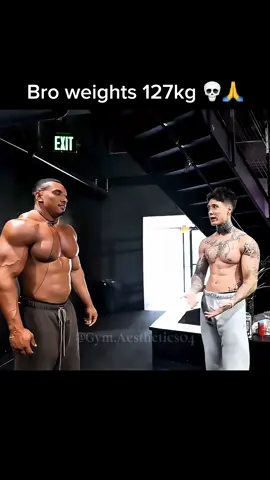 Larry Wheels doing calisthenics🔥#larrywheels #gymmemes #viral #GymTok #chrisheria 