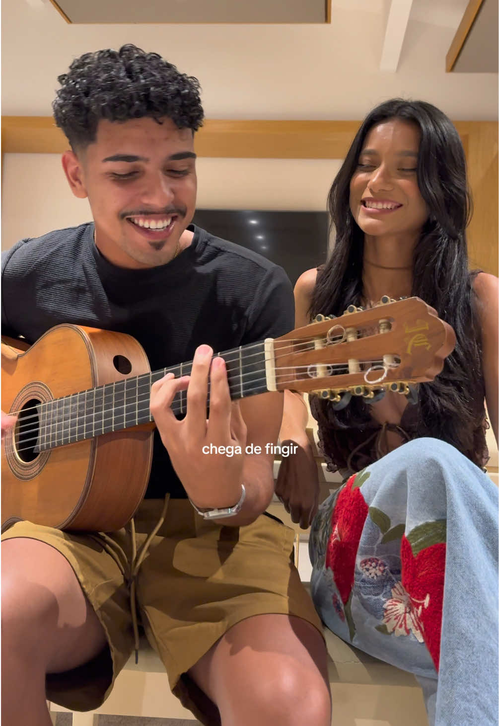 duplinha que ama cantar Vercillo tá junta! 🤍 @Enry Sanches #coverbrasil #vozeviolao #finalfeliz #jorgevercillo 