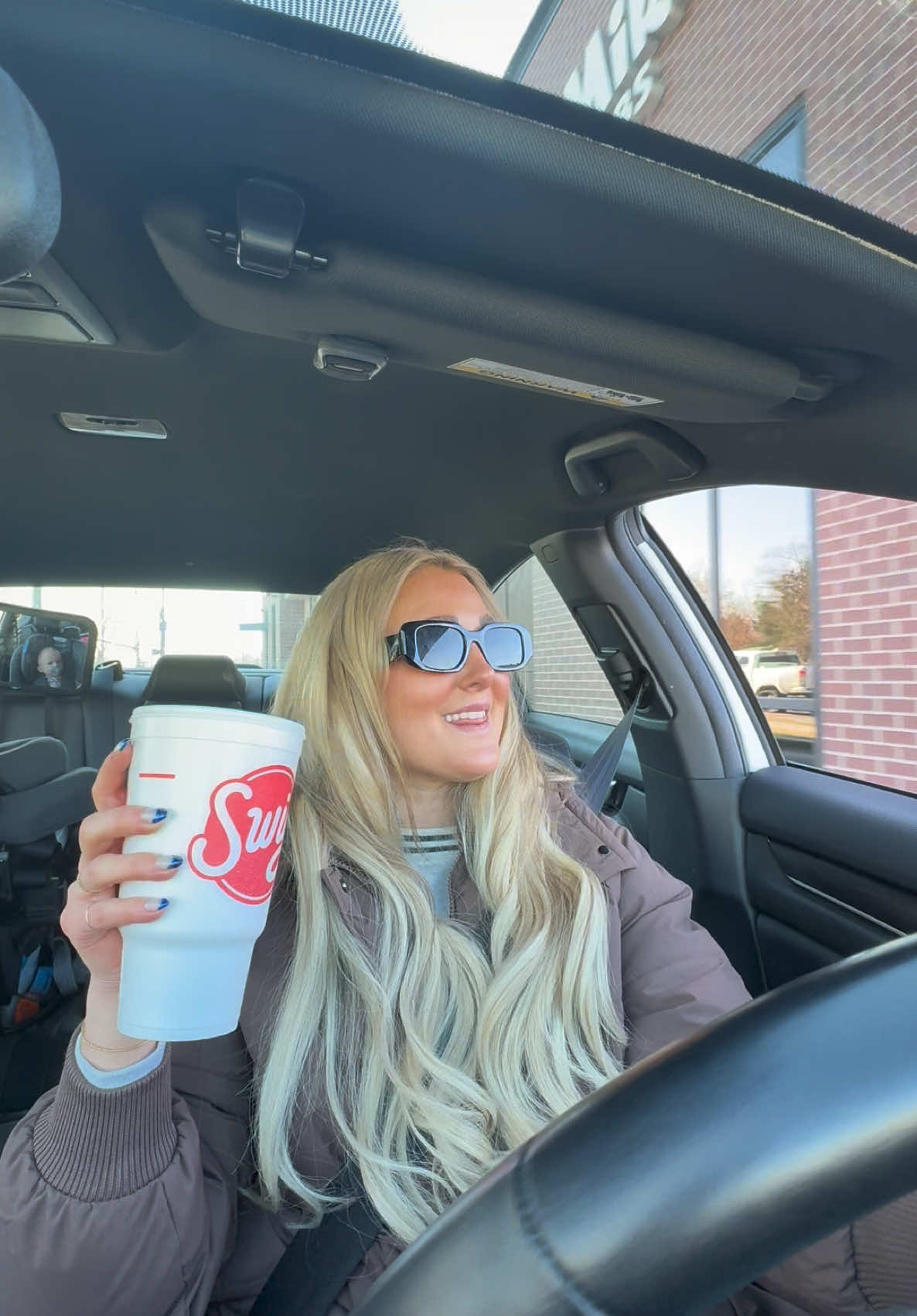 Afternoon Vlog! #momlife #walking #swig #afternoonvlog @Warmies 