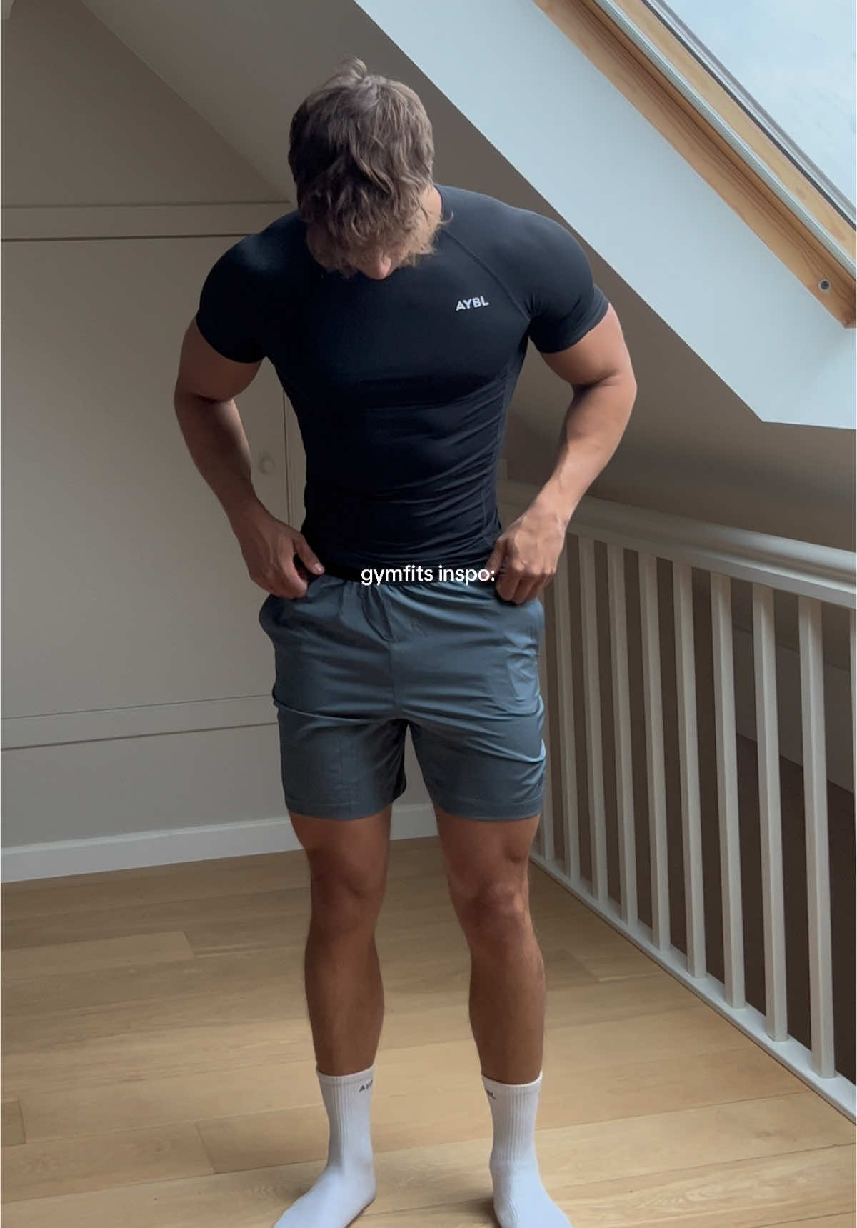 Ready for the Fashion week 🤓 all the fits are from @AYBL / 10% off with «Souf» #gymclothes#gymfit#gymoutfit#gyminspo #fitinspo 