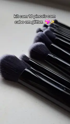 kit com 16 pinceis com cabo em glitter.  💖✨ #fyp 