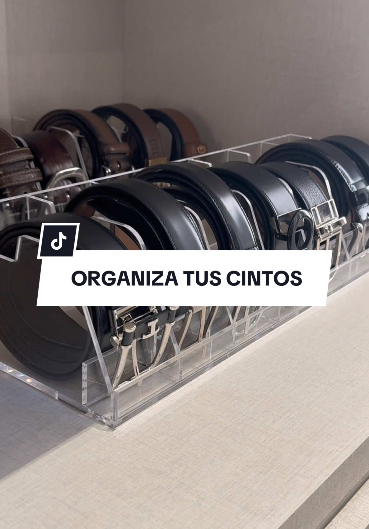 ¡Tenemos una NUEVA solución para ordenar tus cintos! 🤩🙌🏻 Ordénalo en elordendelascosas.com 🛒 #ordendelascosas #organizationhacks #acrylicorganizer #closetorganization #storagesolutions 