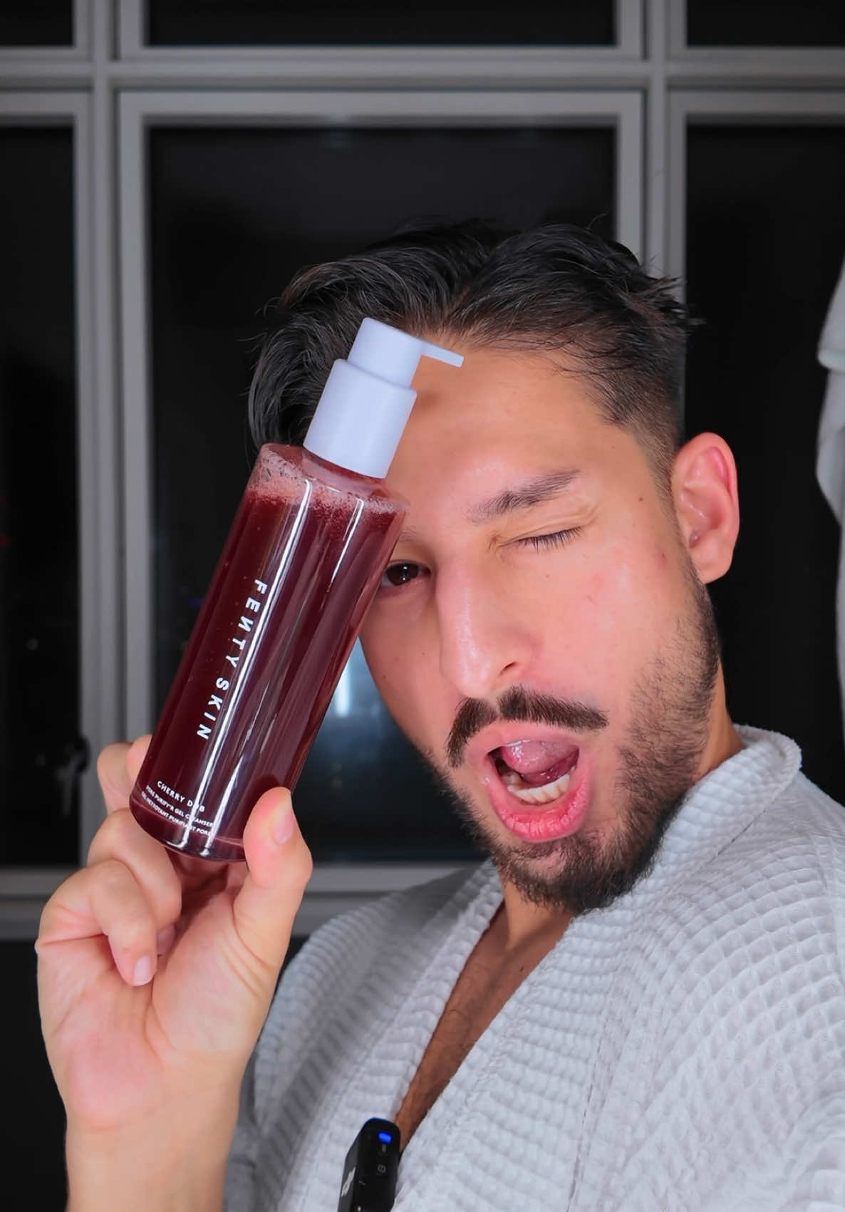 @Cosmetic Science with Ramón 🤝 #ThatFentyGlow 🌟 #CherryDub Gel Cleanser cuts surface oil, brightens and leaves your skin squeaky clean but NEVER stripped 🫧✨ Get yours NOW at fentyskin.com, @sephora, @sephoracanada, + #sephoraxkohls 🛒