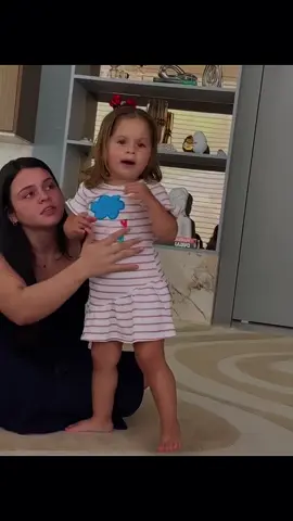 Lindinhasss🥰🌸🌸  #viralvideos #viraliza #explore #mariaalice #floflo #fyp 