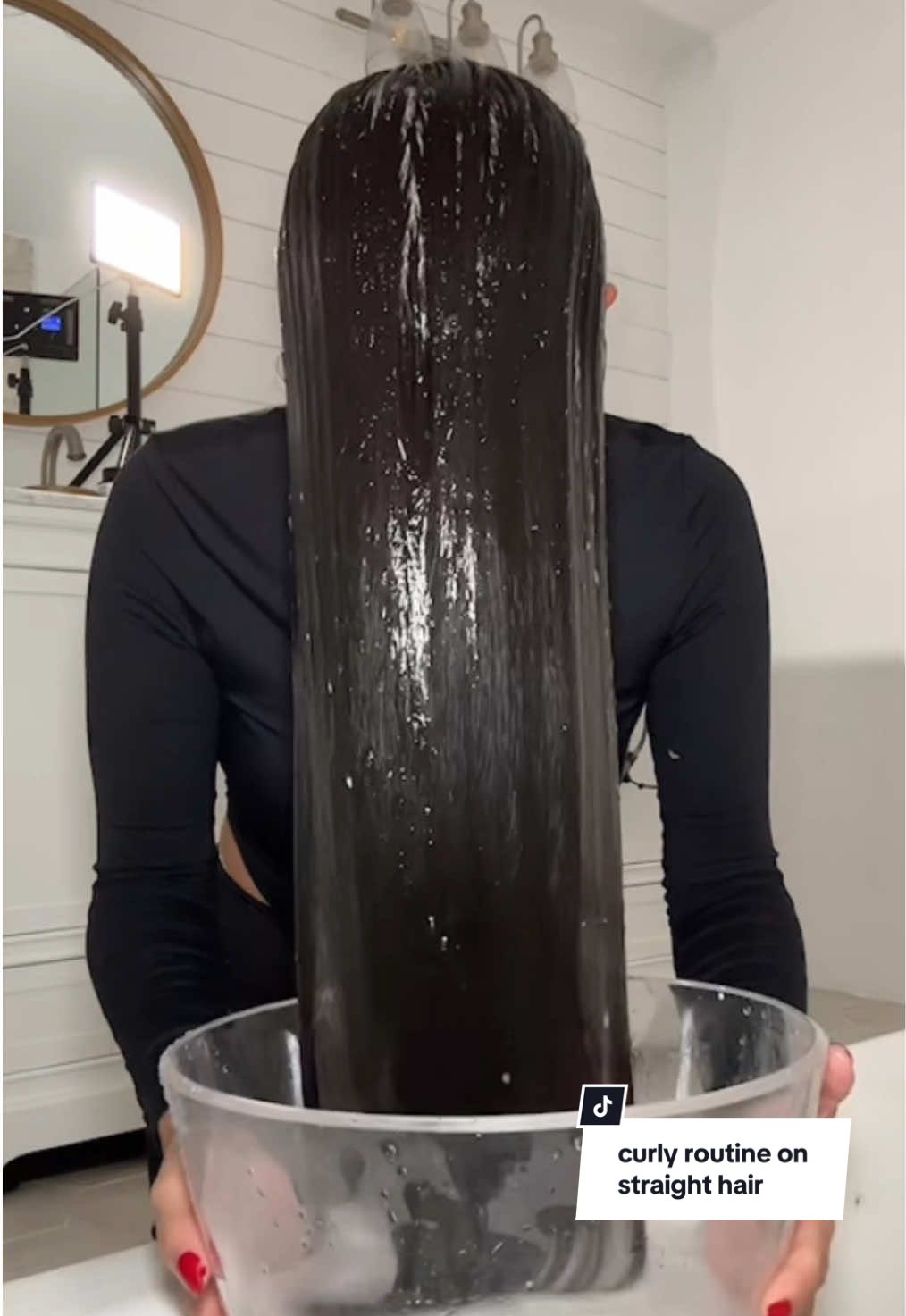 volume for days 💅🏽#curlyhairroutine #curlyhaircare #curlyhairtutorial #curlyroutineonstraighthair #curlyhairproducts #beautytip #diybeauty @Aussie Hair USA 