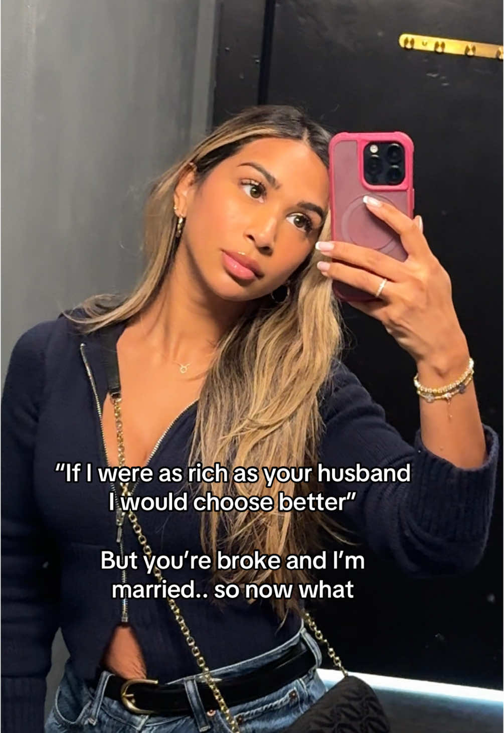 Looks like the world keeps spinning as usual #trophywife #spoiledwife #sahw #tradwife #wife #marryrich #yourfavoritetrophywife #shera #sprinklesprinkle #luckygirlsyndrome #spoiled #marryrich #browngirl 