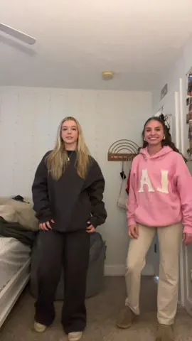 Ts go left to right‼️‼️@maili 