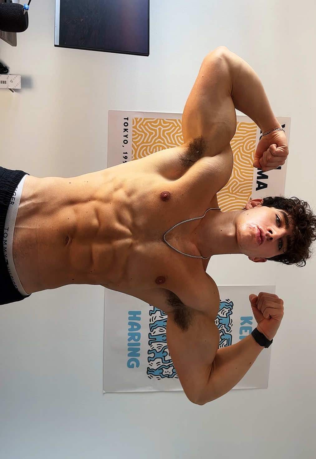 haven’t been able to lift for 3 days :/ #fyp #foryou #GymTok #physique #aesthetic #gymmotivation #bodybuilding