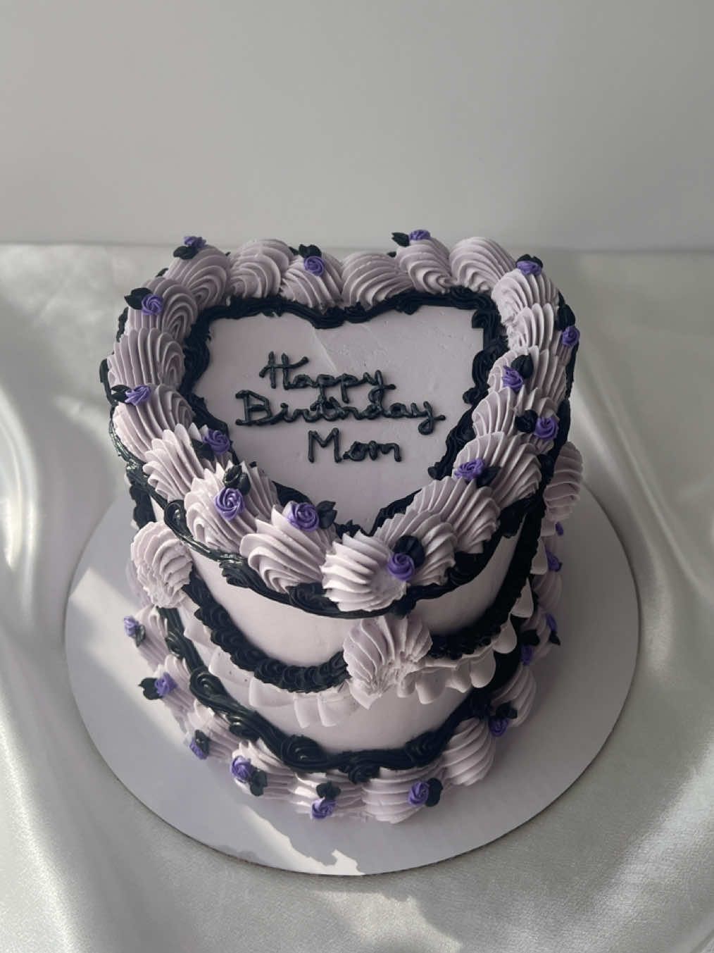 🖤🖤🖤 #CakeDecorating #CakeArt #VintageCakes #CakeInspo #BakingTikTok #CustomCakes #CakeGoals #OceanCountyNJ #CakeCulture #CakeDesigns #CakeMaker #DessertInspo #ButtercreamArt #CakesOfInstagram #TikTokBakers #SweetTreats #CakeVideos #BakersOfTikTok #CakeLovers #EdibleArt #CakeArtist #CakesForDays #TikTokCakes #ElegantCakes #CreativeCakes #CakeAesthetic #SmallBusinessSupport #ViralCakes #UniqueCakes #BakingCommunity