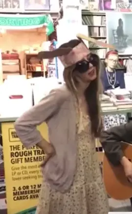 Ruby Throat - Salto Angel @ Rough Trade West 9/11/18 #katiejanegarside #lalleshwari #rubythroat #queenadreena #daisychainsaw 