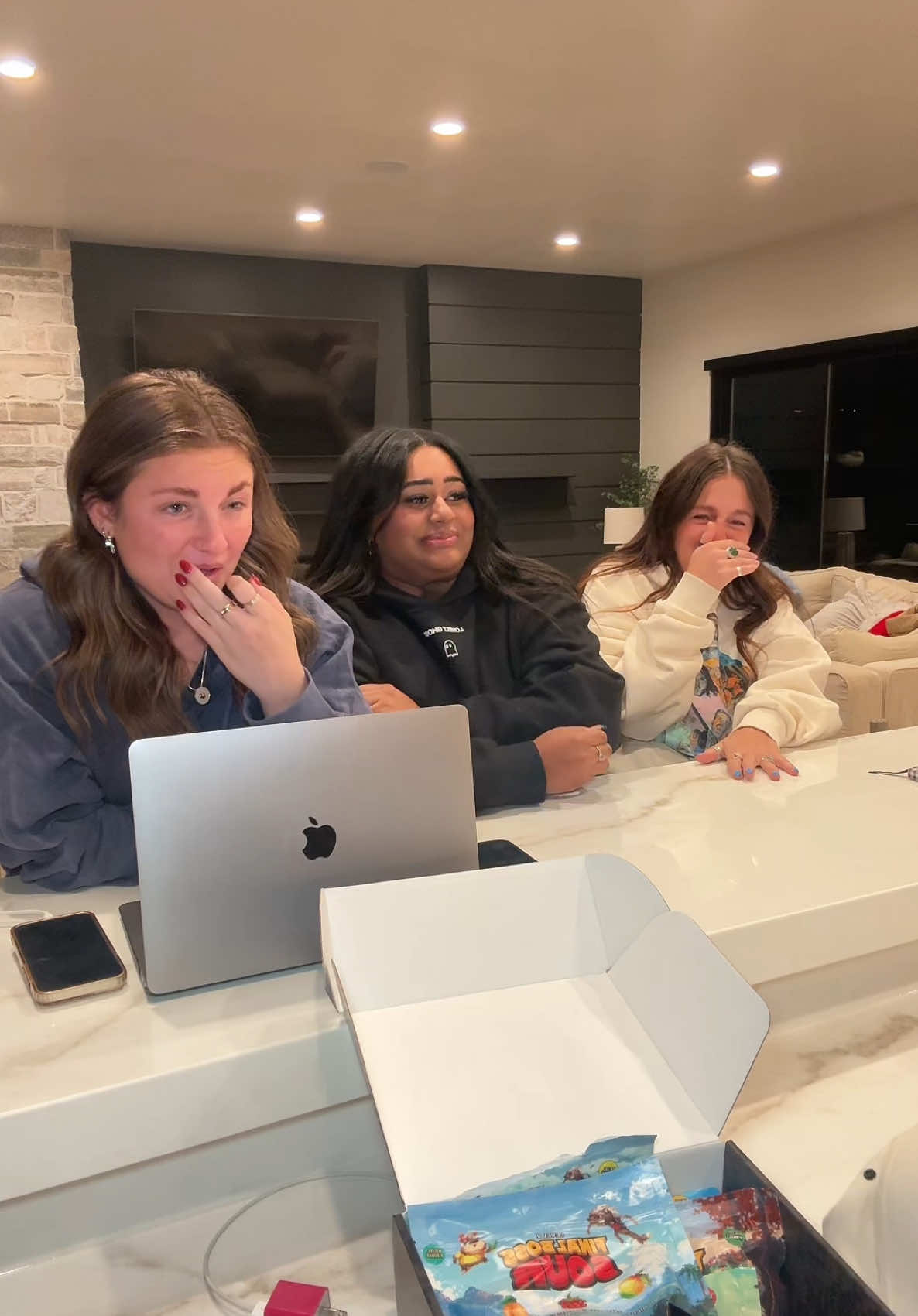 When tiktok cuts off my video after level 2😭😭😭 #sourcandy #tiktokshop 