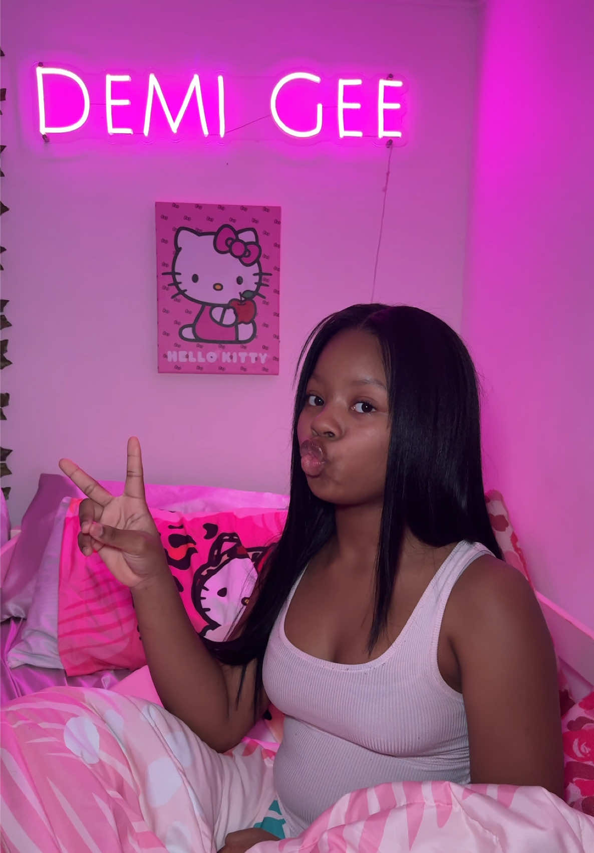 Buss Down Middle Part On My Girla It  Came Out So Cute 😍🧚‍♀️✨ @Bloom Nutrition #fyp #isistkeyah #Vlog #hairvlog #Demi #quickweave #newhairstyle #bloomnutrition #bloompartner #bussdownmiddlepart #tutorial #jetblack #bloomenergydrink #pinklemon #bundles #waxstick #biosilk 