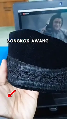 Songkok peci sholat bludru motif kembang #songkok #pecisholat #songkokhitam #songkokbludru #songkokpeci #songkokmotif 