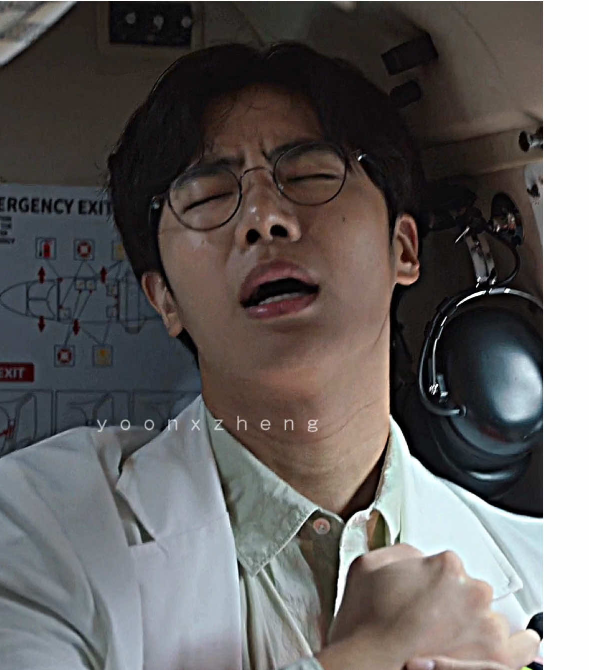 rescuing a critical patient on a mountain: nailed it #thetraumacodeheroesoncall #thetraumacodekdrama #kdrama #dorama #asiandrama #kdramaedit #jujihoon #chooyeongwoo #hayoung #lightshop #explore 