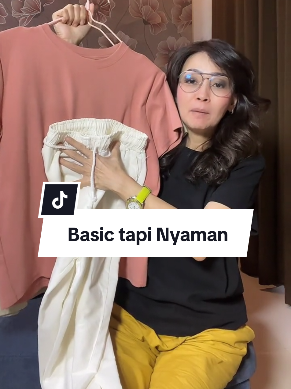 Simple Basic aja tapi nyaman di pake seharian 🤗 #selebgramsurabaya #contentcreatorsurabaya #smartwoman #dyjool #dyjoolclothings #dyjool #dyjoolwear #jwmanagementagency#outfitideas 