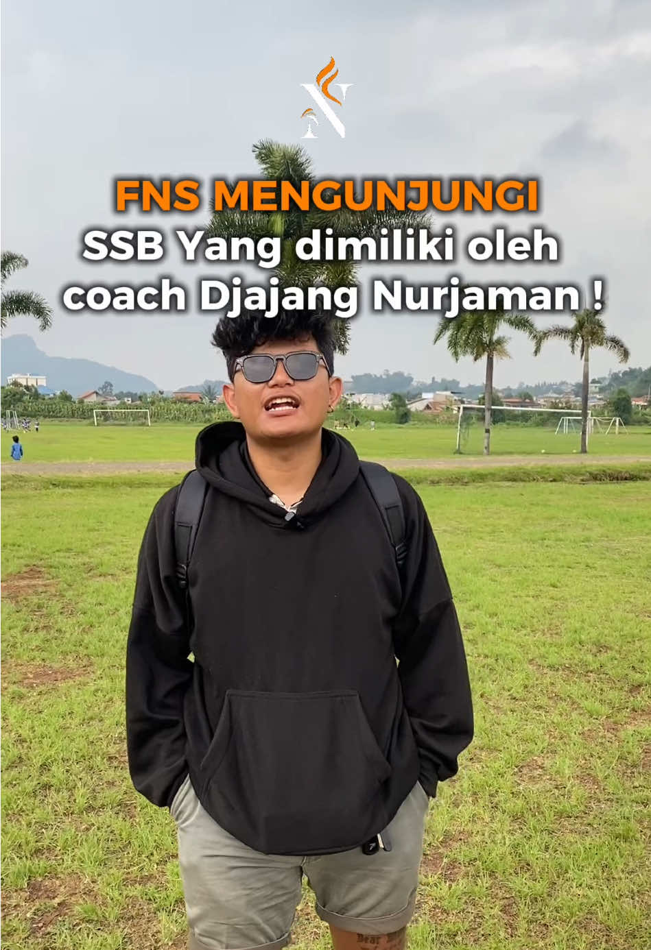 KUNJUNGAN LAGI SOBB 🤩‼️ Beberapa SSB di Bandung udah kita datangi, sekarang kita cek yang di Cimahi yaa. Kalau SSB lain biasanya tempat latihannya di perkotaan, SSB Kartabraja ini sedikit unik nih sob dimana tempat latihannya dihiasi dengan views sejuk dari Gunung Bohong, Cimahi 😍 Next kita main ke SSB mana lagi nih sob?  #fnsportainment #football #kartabraja #ssb #sekolahsepakbola #usiadini #sepakbola #infocimahi 