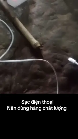 Sạc điện thoại nên mua loại nào?