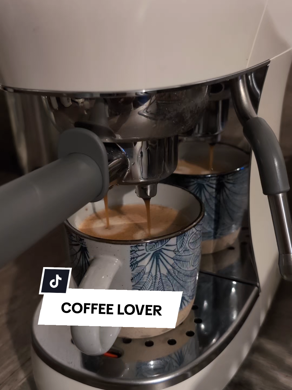 Just like i love it ... #coffee #coffeetok #coffeeaddict #coffeetiktok #coffeetime 