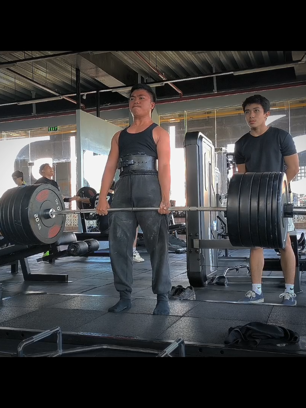 Heavy DLs @grit.fitness.gym @red_qpal #powerliftingtiktok #powerlifting #gymmotivation #GymTok #foryoupage #gym #deadlift #fyp #deadlifting #fy 