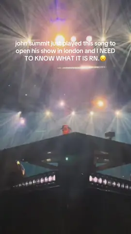 um helloooo what PLEASE tell me this is going on the new album.😭😭😭😭😭 #johnsummit #unreleasedmusic #unreleasedsong #edmtok #edm #electronicdancemusic #rave #ravetok #housemusic #fyp #foryou #viral 