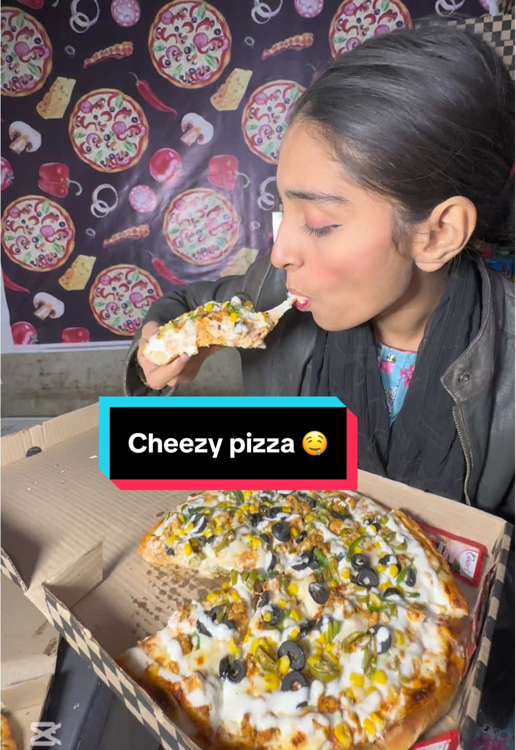 Maa g pizza at Liaquatabad #pizza #maa #g #liaquatabad #pizzalover #tiktok #fyp #deals #zinger #broast #samdwich #kabab #shamikabab #foryoupage #foodchallenge #challenge #money #fypage #fypviralシ #moneychallenge #reel #food #dinner #Foodie #whitekarahi #karachi #streetfood #reelsinstagram #foodgasm #foodstagram #pizunfrezemyaccount