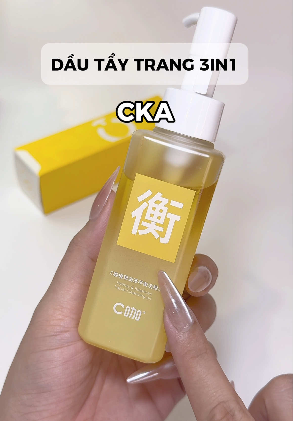 Tui đã trở thành fan ruột của brand mỹ phẩm này nhờ xem review của chị Hằng Du Mục đoá mí bà 🤩#tiemtaphoacuachannie #dautaytrang #cleansingoil #dautaytrangcka #cka #beauty #lamsachda #makeup #viral #xuhuong 