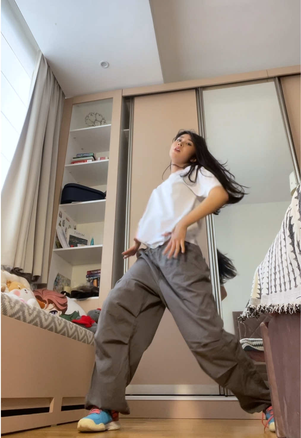 angels in Tibet dance #fyp #dance #TikTokPromote #CloseUpAuge #trend #dancetrend #zahide #zahidedance #angelsintibet #angelsintobetdance  