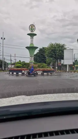 Selamat datang di kota Jambi 😁 . #jambicity #welcomejambi #jambi #jambipride #perantau #roadtrip #lintassumatera #healing #fyp #fyppppppppppppppppppppppp #jambitiktok #kotajambi 