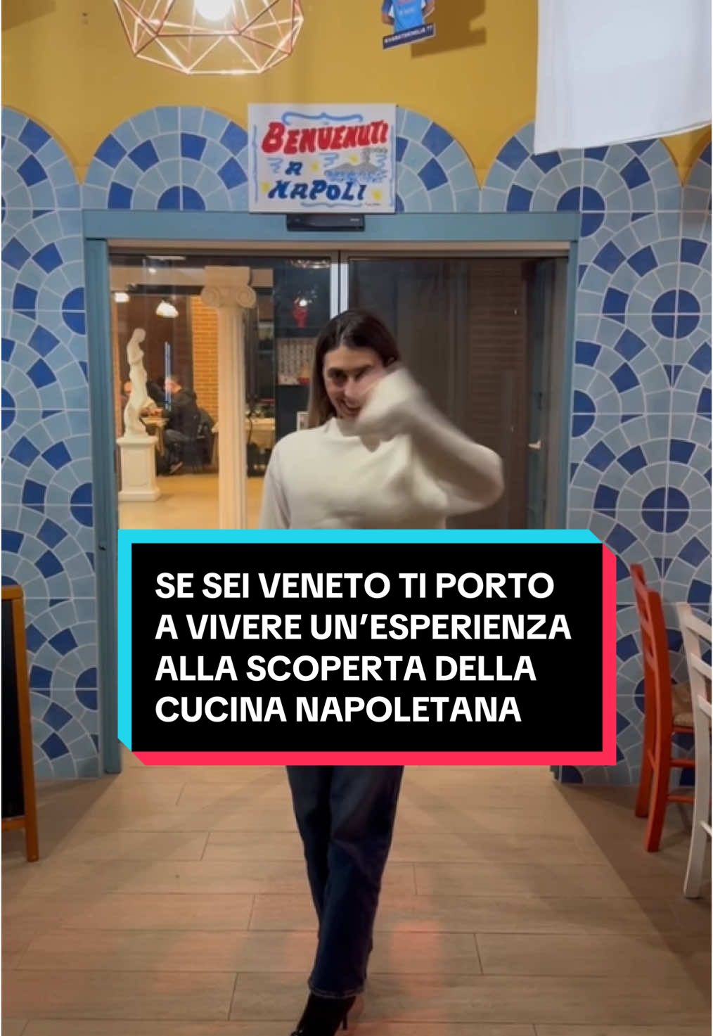 Se sei Veneto ecco dove vivere un’esperienza unica alla scoperta della cucina napoletana. A Piazzola sul Brenta si trova il locale @ESPERIENZE PARTENOPEE. Abbiamo preso del fritto misto con arancini, i polipetti alla luciana e la parmigiana come antipasto. Come primo scialatielli ai frutti di mare e ziti alla genovese. Per finire abbiamo condiviso una frittura di pesce e un buon tiramisù. Mi sono sentita in viaggio a Napoli pur essendo a due passi da casa. Perfetto per una cena in compagnia.  Adv. #veneto #venetodascoprire #venetofood #venetosegreto #visitveneto #venetodoc #experience #esperienza #food #FoodLover #venetodaamare #venetodavivere #cibo #cucinanapoletana #Foodie #piazzolasulbrenta 