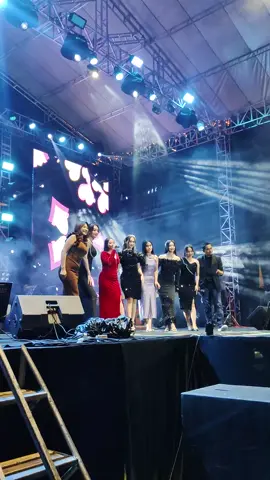 #adellagirls  #fypシ #fyp #adellaliveponorogo #omadella #adella #amcindonesia #konser 