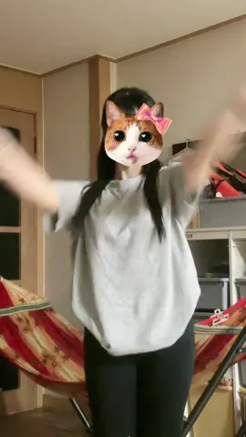 Tự biên tự diễn luôn 😂