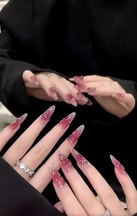 #xh #xuhuong #naitay2025 #naitay2025 #maunail #naildinhda #maunailtayxinh #maunailtayxinh #nail #hieuthuhai #tranthanh #viral #viralvideo 