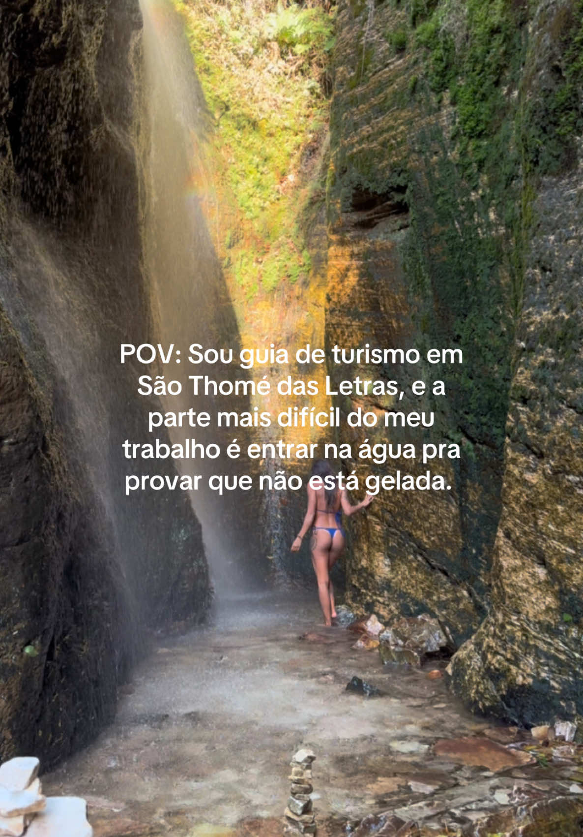 Tá uma delícia gente 😅  #saothomedasletras #minasgerais #brasil #brazil #cachoeiras #natureza #nature #pov 