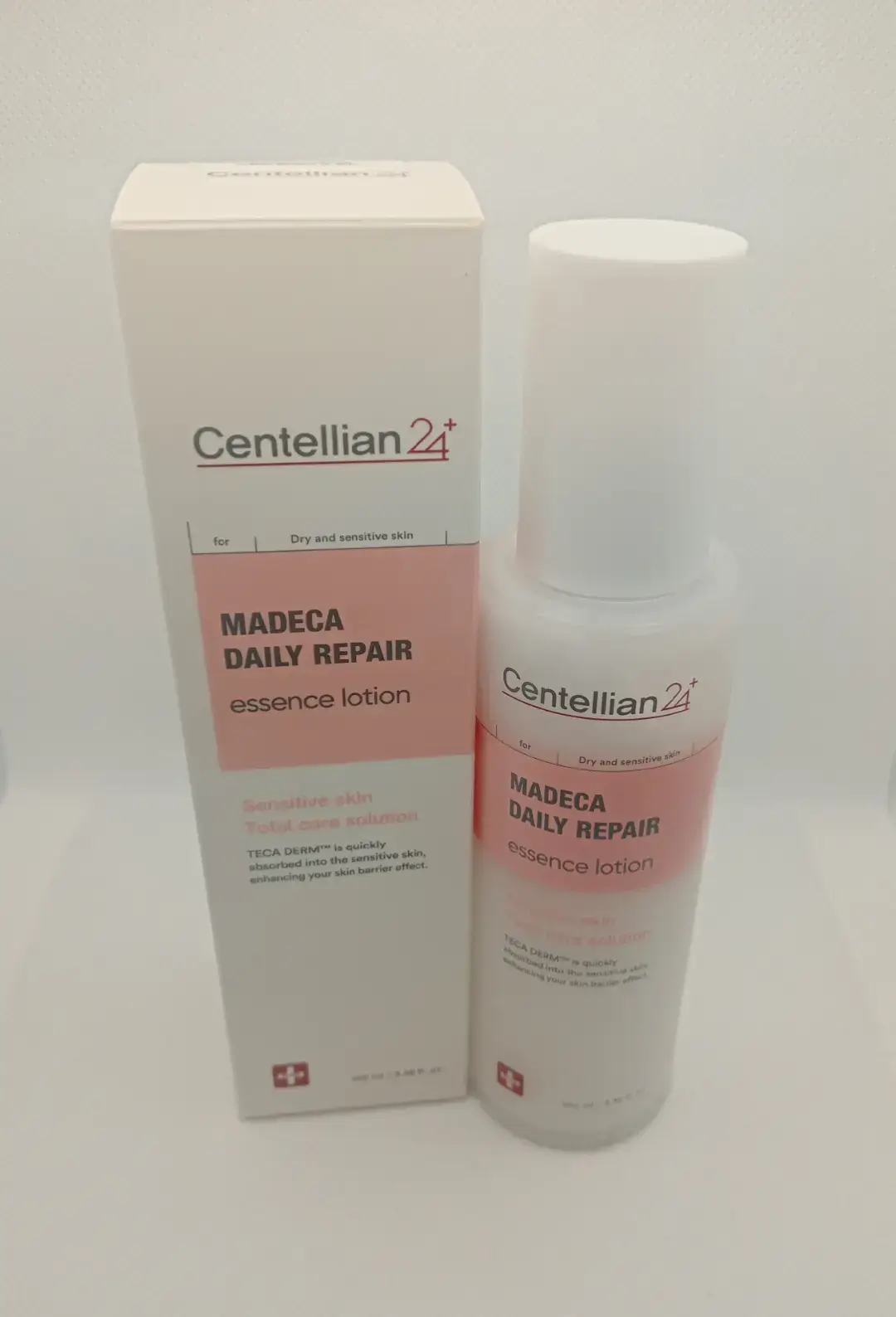 💖 OH MY BELOVED 💖 🩷 CENTELLIAN 24 🩷 🤍 MADECA DAILY REPAIR 🤍 ESSENCE LOTION  Used after toner this absorbs quickly and easily into your skin. Suitable for sensitive skin. Strengthens damaged skin from repeated irritation  Lightweight and hydrating. @ohmybeloved_official @centellian24_global #ohmybeloved  #centelllian24  #koreanskincare  #kbeauty  #koreabeauty  #koreanbeauty  #koreanskincare  #glassskin  #koreanbeautyproducts  #koreanbeautytrends  #kbeautycommunity  #koreanbeautygoals  #kbeautylovers  #viralskincare  #kbeautyfavorites  #skincareessentials  #milkyskin  #milkyskincare  #giveawaywinner 