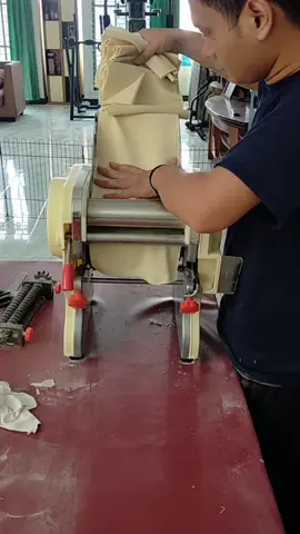 Mesin Giling Mie & Kulit Pangsit WILLMAN  #mesinmieotomatis#mesinpembuatkulitpangsit#mesincetakmieserbaguna 