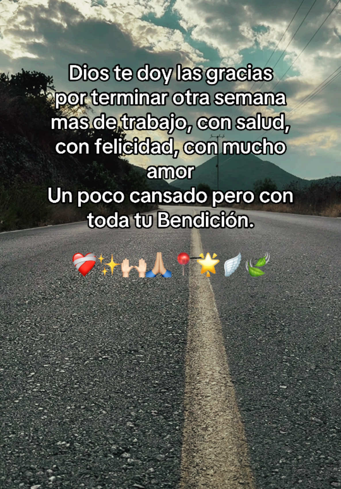 Cada día es una bendición que hay que agradecer 🌟🙌🏻🙏🏼 #gracias #oracion #afirmaciónespositivas #afirmacionesydecretos #universo #universomuestrame #mexico #paisajes #atardeceres🌅 #hechoesta #vibras #frases 